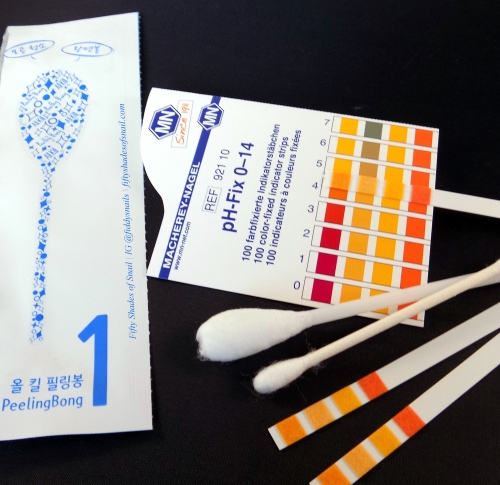 pH test of Papa Recipe acid peel